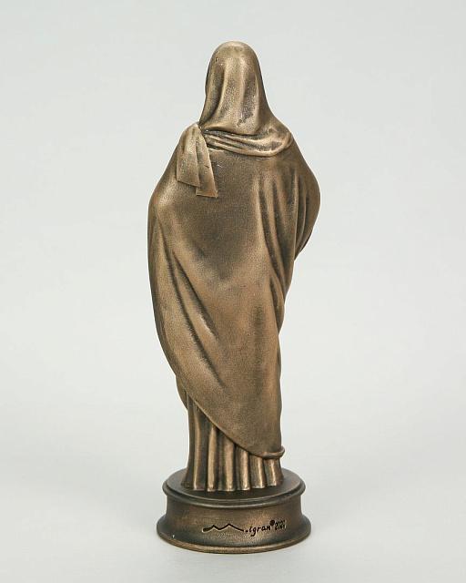 Figurine of Saint Nune