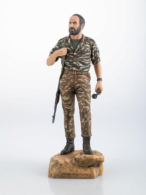Statue of Monte "Avo" Melkonyan (hand-painted)