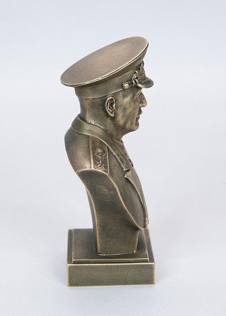 Bust of Ivan Bagramyan