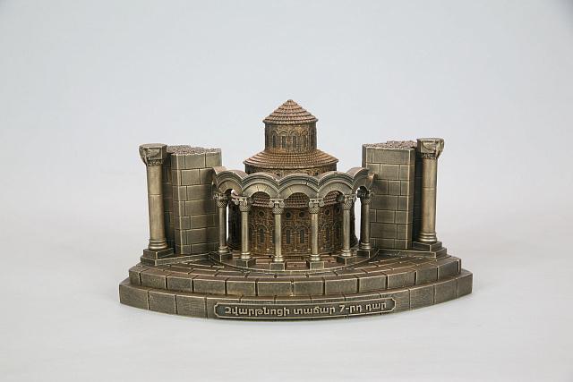 Composition of the Temple of Zvartnots