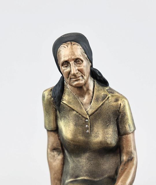Statuette Arshaluys Khanjian (Vernissage color)