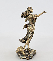 Figurine of Akhtamar with Scarf