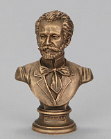 Hovhannes Tumanyan (bust)