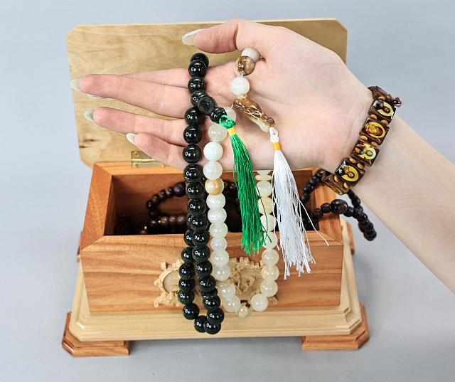 Stone prayer beads