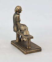 Figurine of Arshaluis Kanjyan