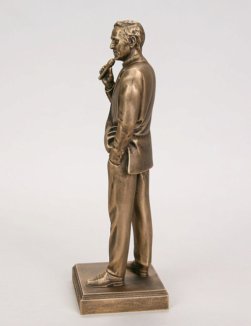 Figurine of Charles Aznavour