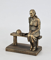 Figurine of Arshaluis Kanjyan