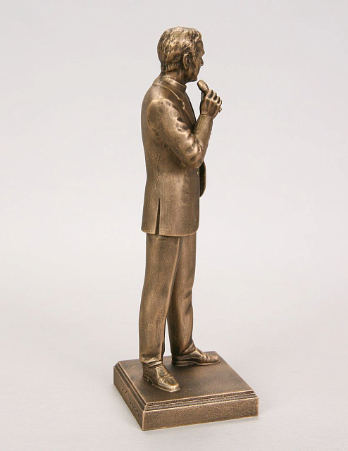 Figurine of Charles Aznavour