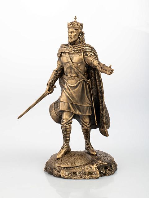 Statue of Tiridates III - New
