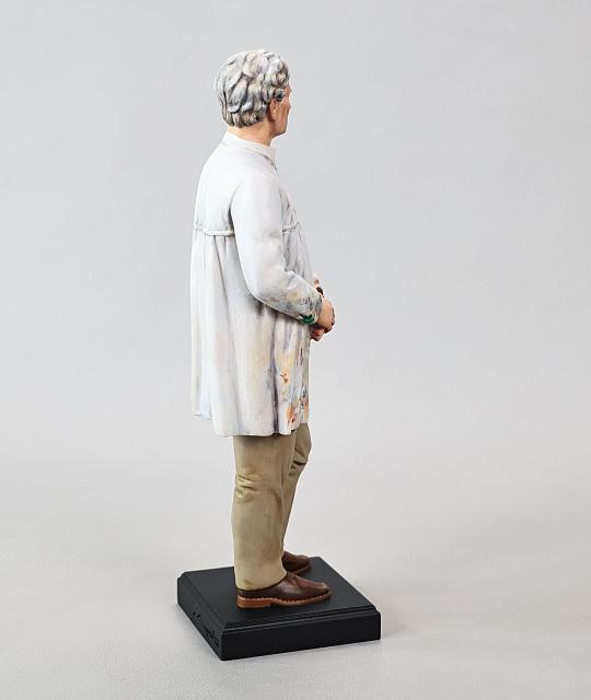 Martiros Saryan figurine (hand-painted)