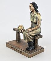 Statuette Arshaluys Khanjian (Vernissage color)