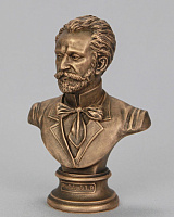 Hovhannes Tumanyan (bust)