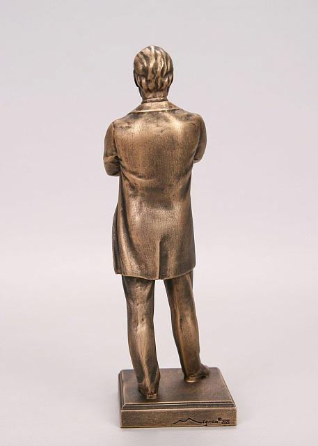 Figurine of Raffi (Akhop Melik-Akopyan)