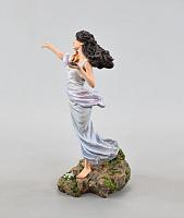 Aghtamar figurine with a scarf (hand-painted)