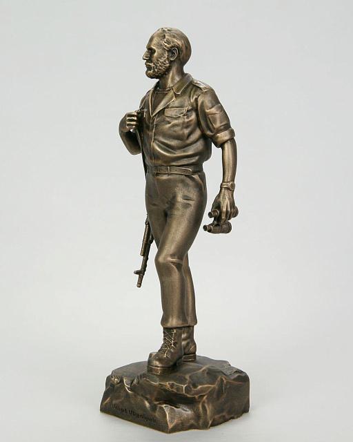 Figurine of Monte "Avo" Melkonian