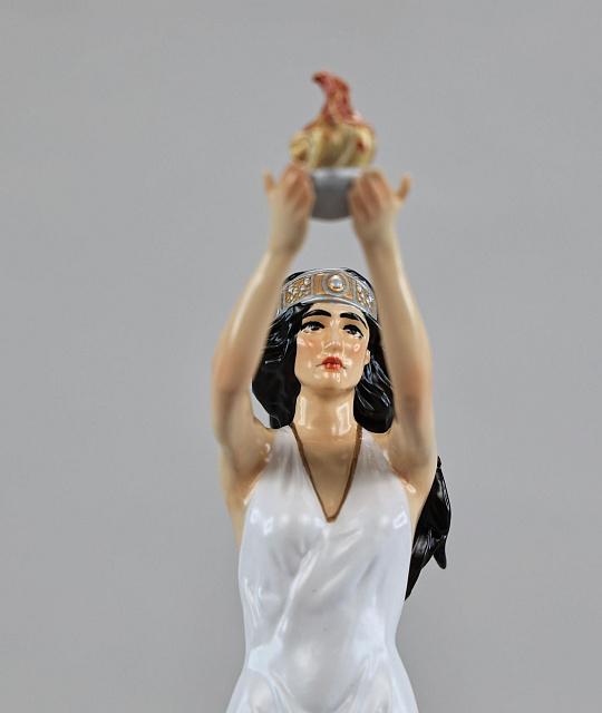 Figurine of Akhtamar (hand-painted)