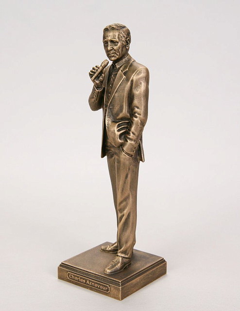 Figurine of Charles Aznavour