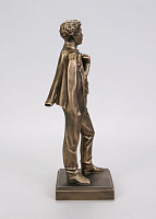 Figurine of Paruyr Sevak