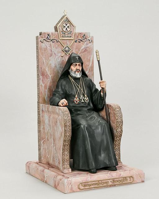 Figurine of Vazgen I (hand-painted)