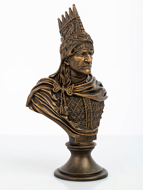 Bust of King Tigranes the Great II (aged bronze)