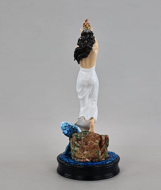 Figurine of Akhtamar (hand-painted)